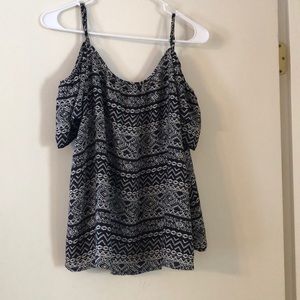 Women’s off the shoulder top, size M